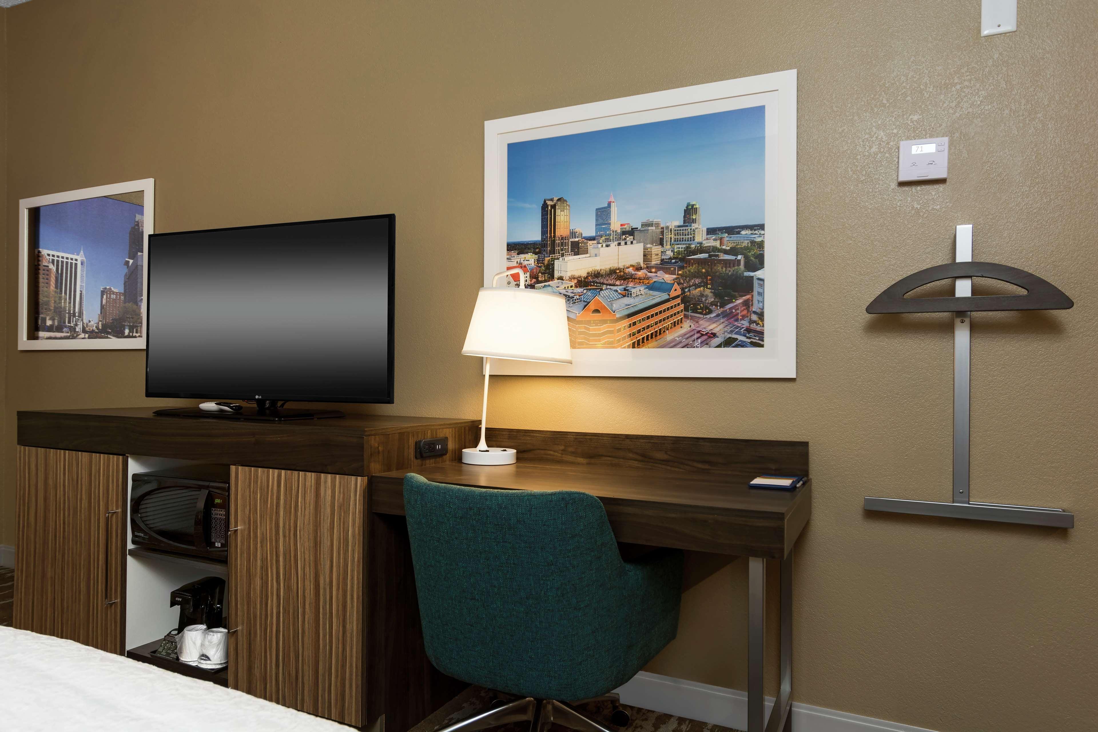 Hampton Inn & Suites Raleigh Cary Lenovo Center Εξωτερικό φωτογραφία