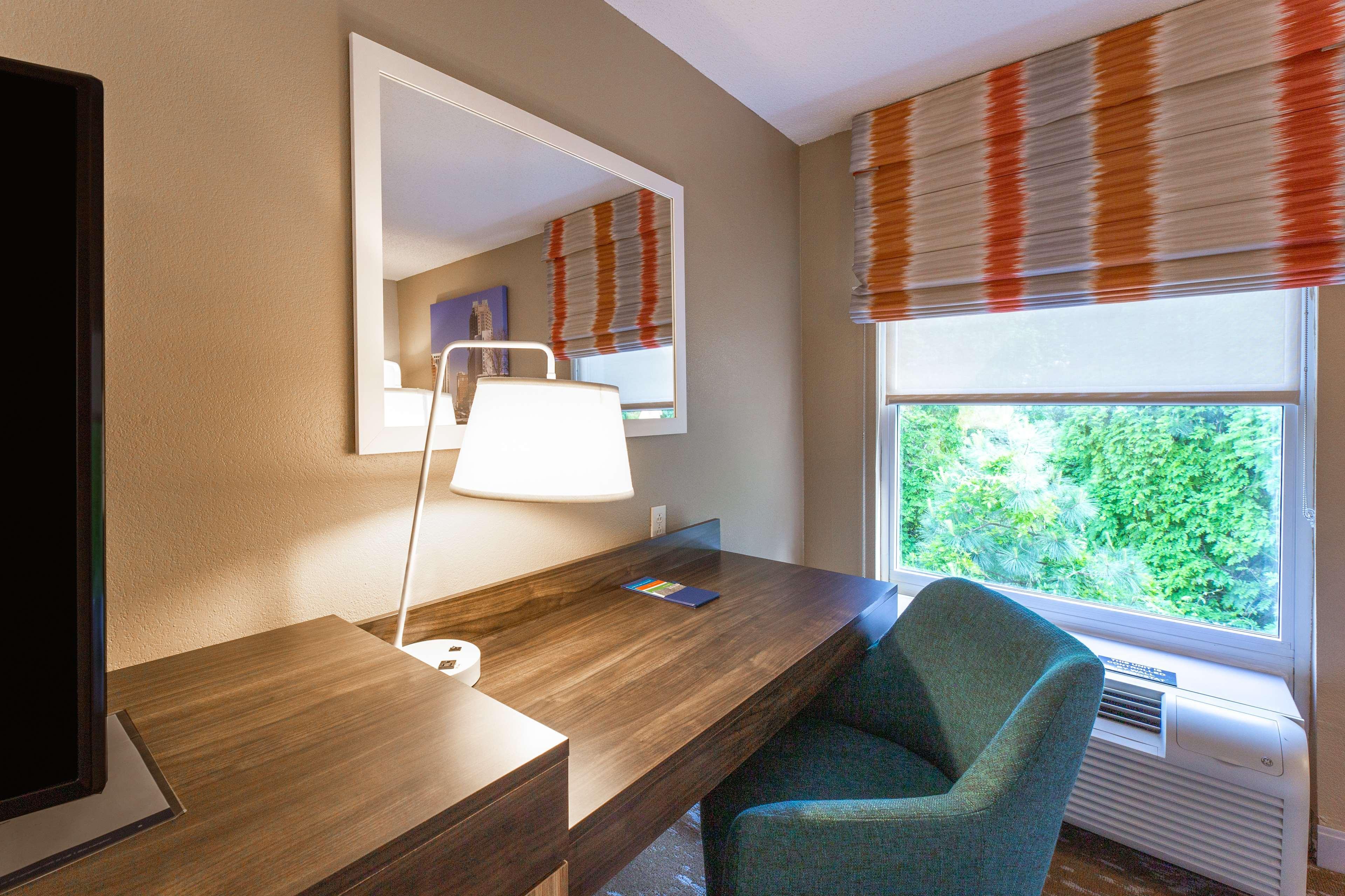 Hampton Inn & Suites Raleigh Cary Lenovo Center Εξωτερικό φωτογραφία