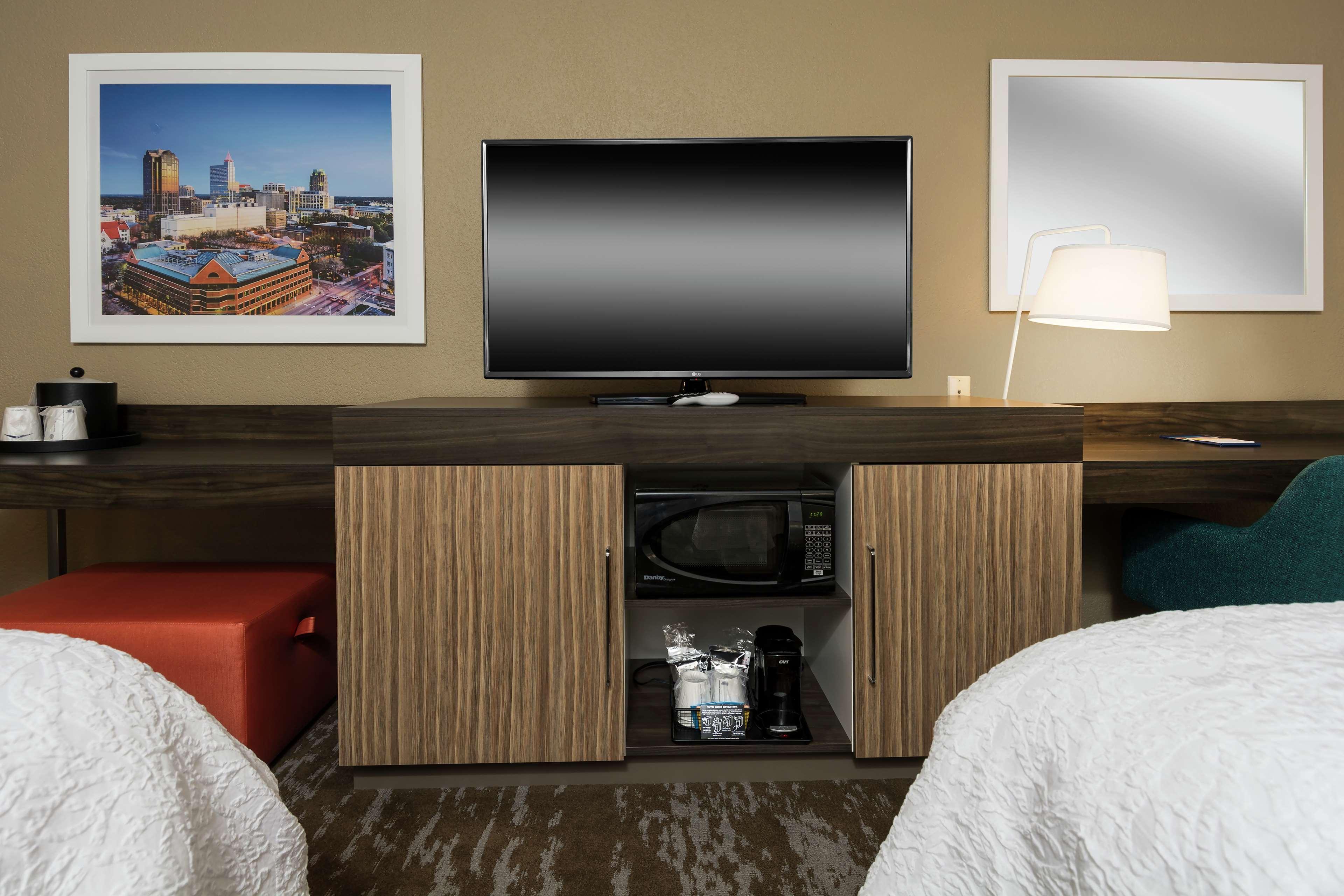 Hampton Inn & Suites Raleigh Cary Lenovo Center Εξωτερικό φωτογραφία