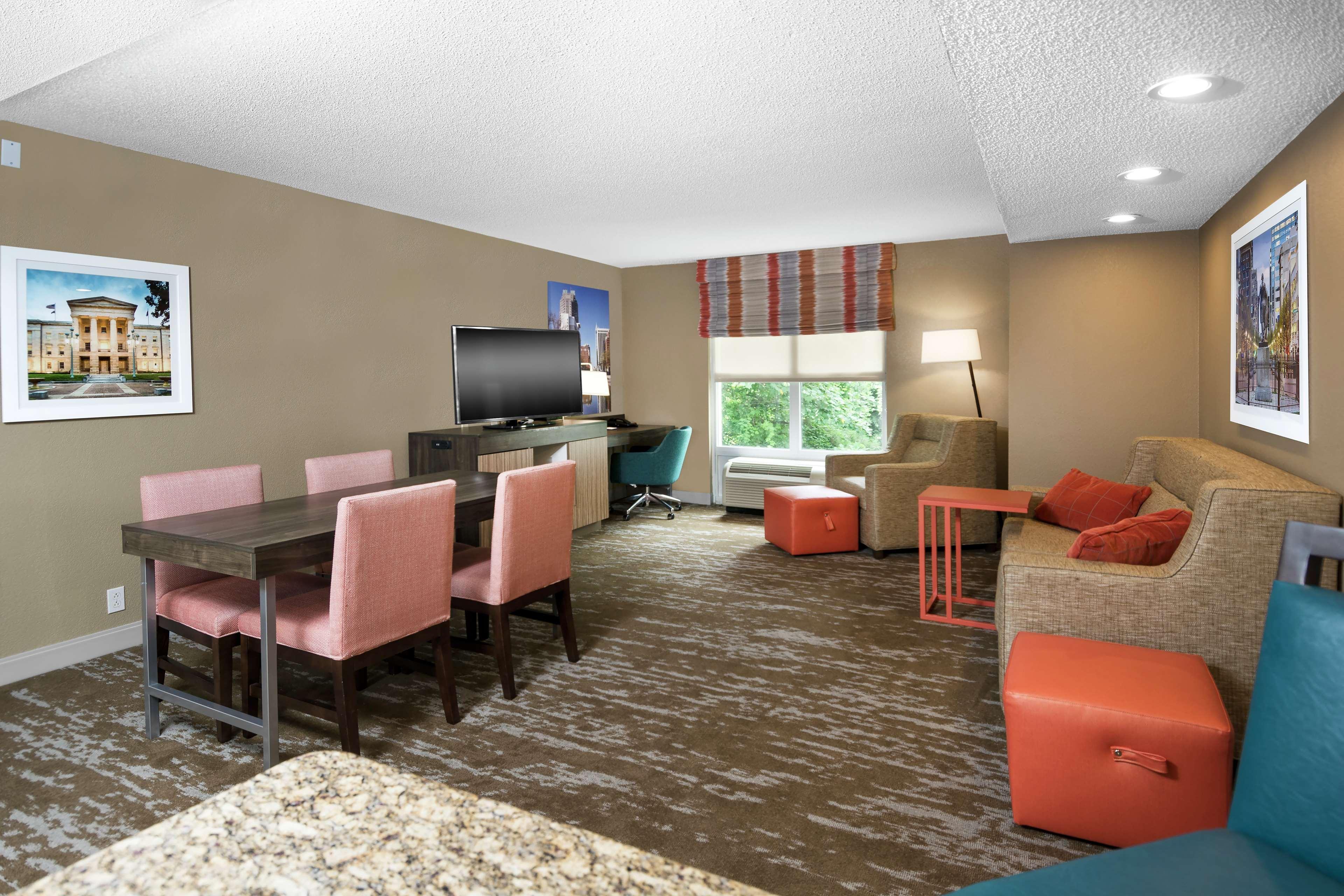 Hampton Inn & Suites Raleigh Cary Lenovo Center Εξωτερικό φωτογραφία