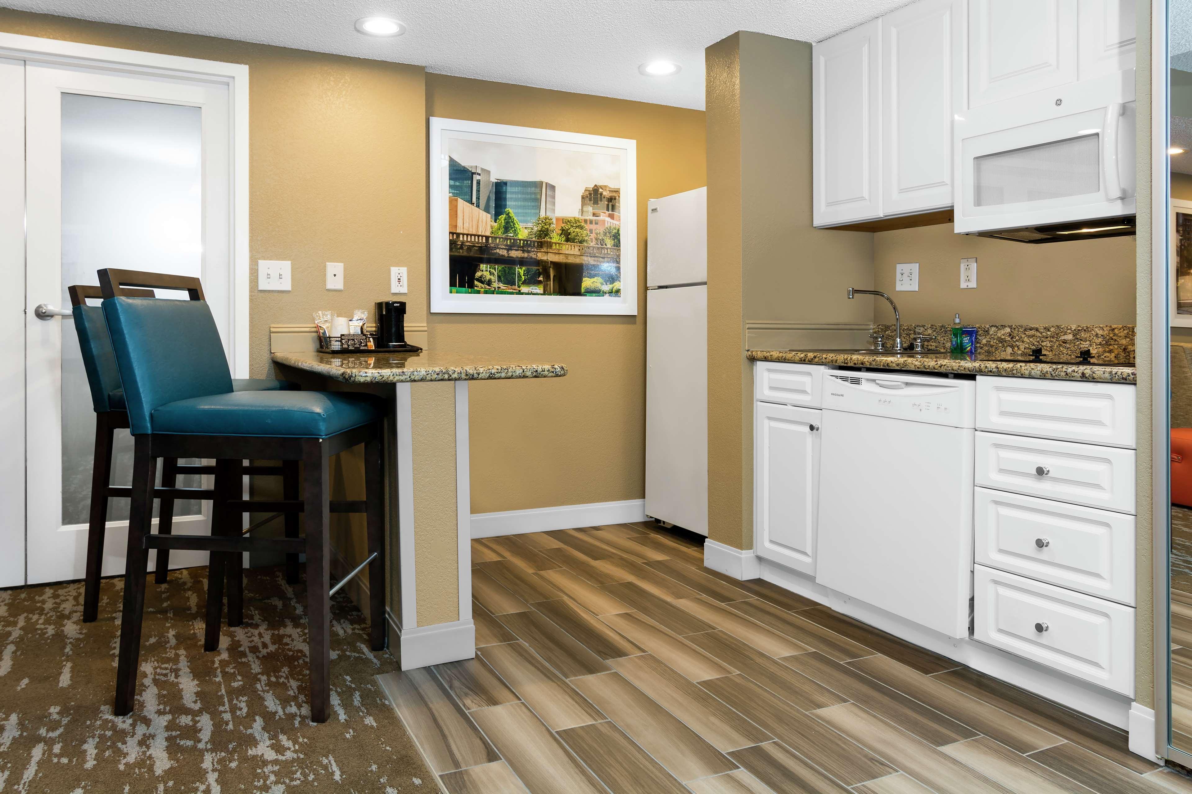 Hampton Inn & Suites Raleigh Cary Lenovo Center Εξωτερικό φωτογραφία