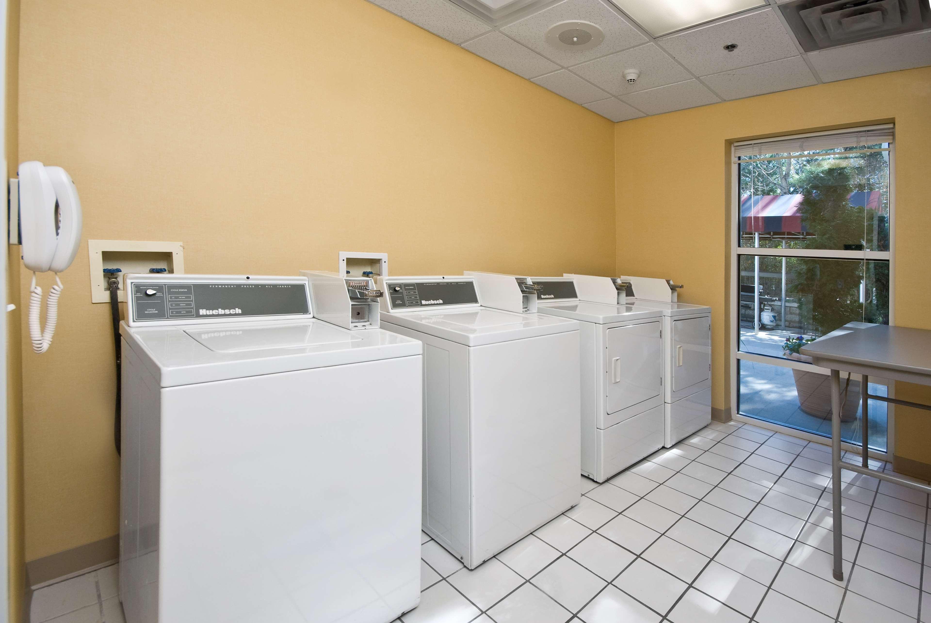 Hampton Inn & Suites Raleigh Cary Lenovo Center Εξωτερικό φωτογραφία