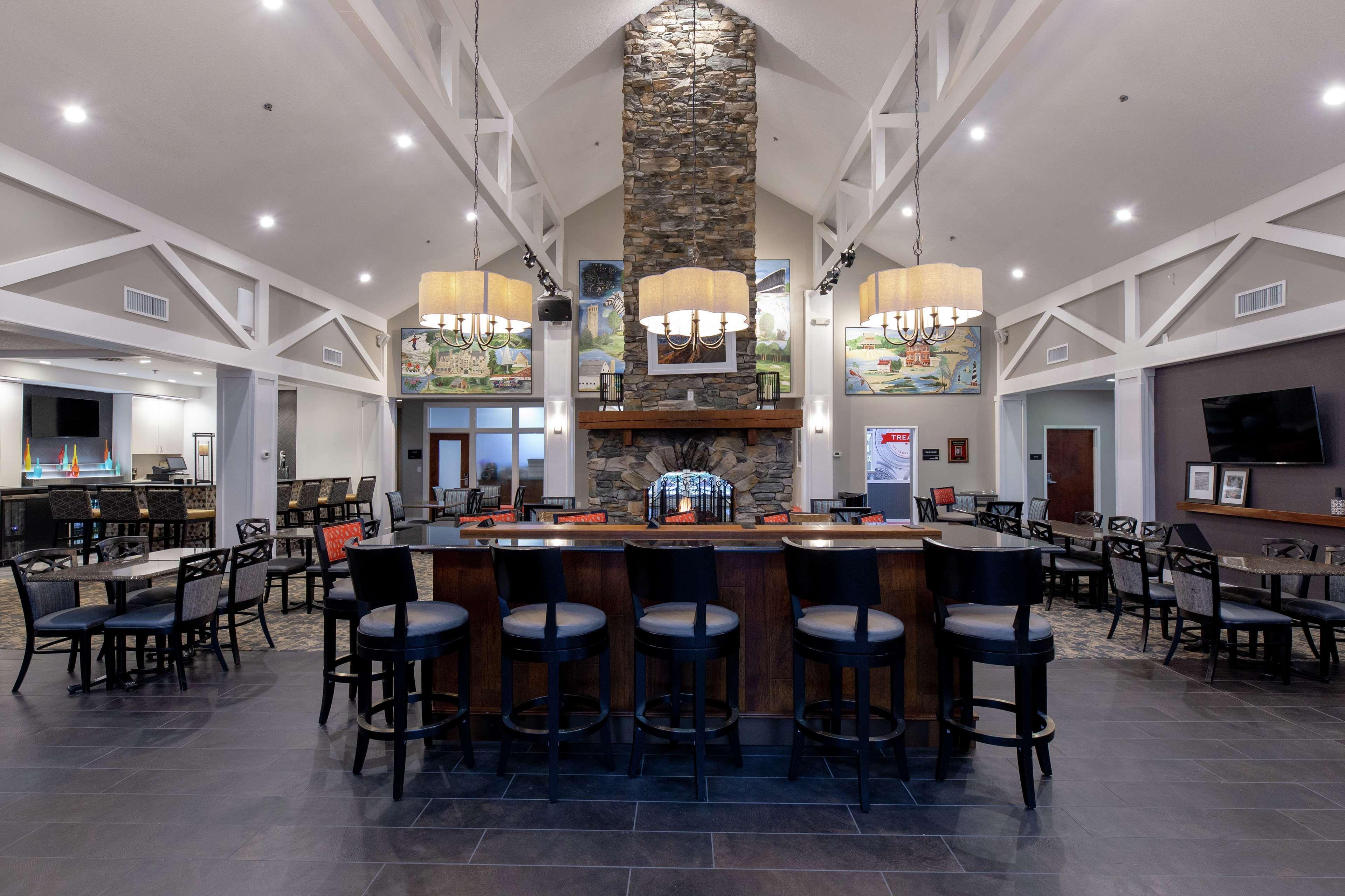 Hampton Inn & Suites Raleigh Cary Lenovo Center Εξωτερικό φωτογραφία