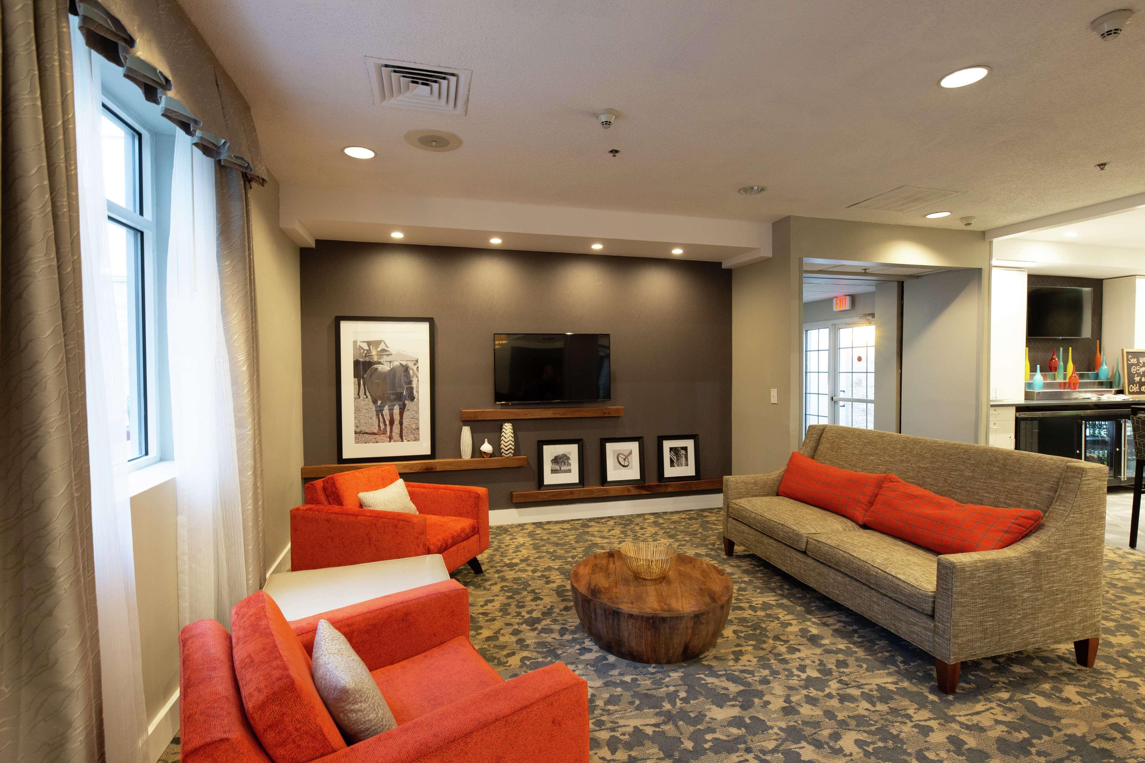 Hampton Inn & Suites Raleigh Cary Lenovo Center Εξωτερικό φωτογραφία