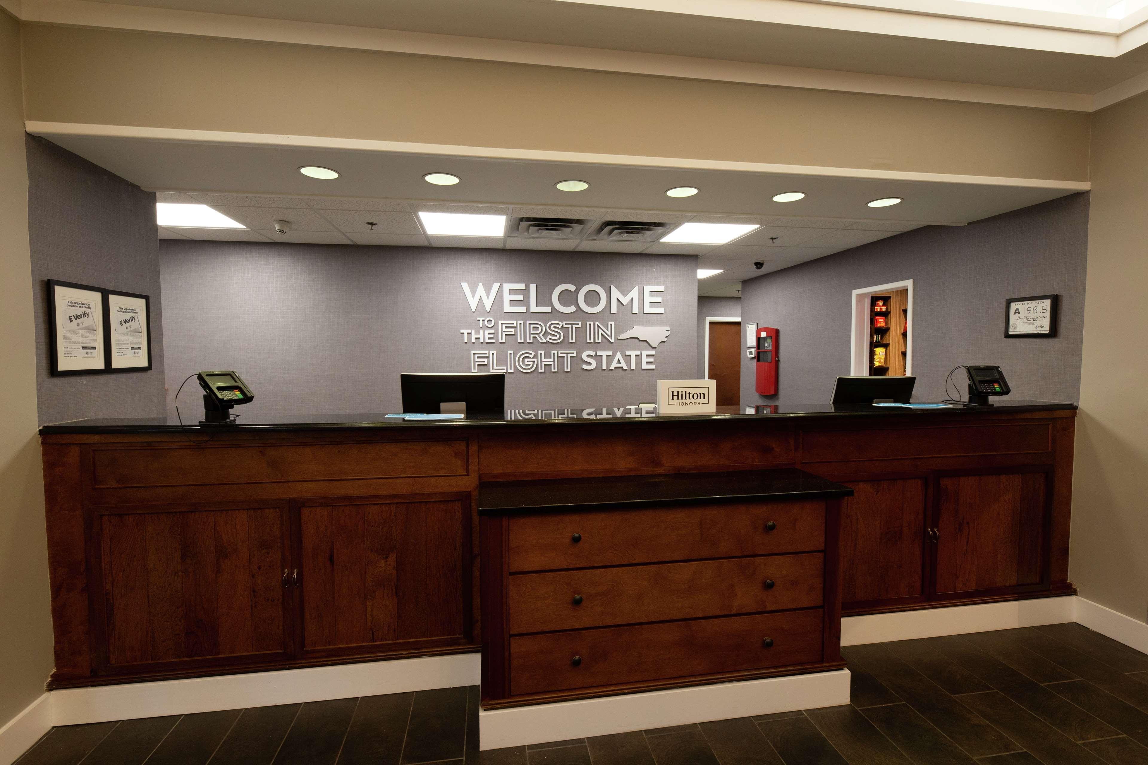 Hampton Inn & Suites Raleigh Cary Lenovo Center Εξωτερικό φωτογραφία