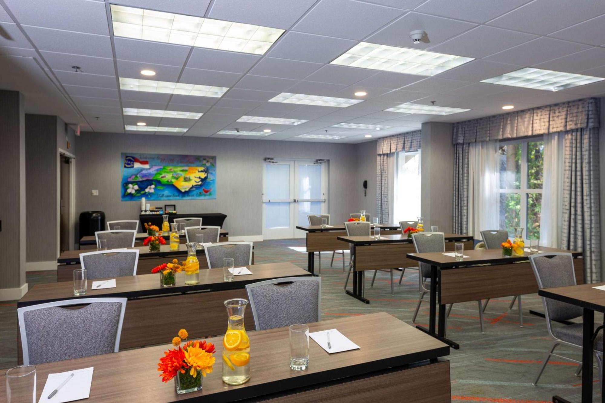 Hampton Inn & Suites Raleigh Cary Lenovo Center Εξωτερικό φωτογραφία