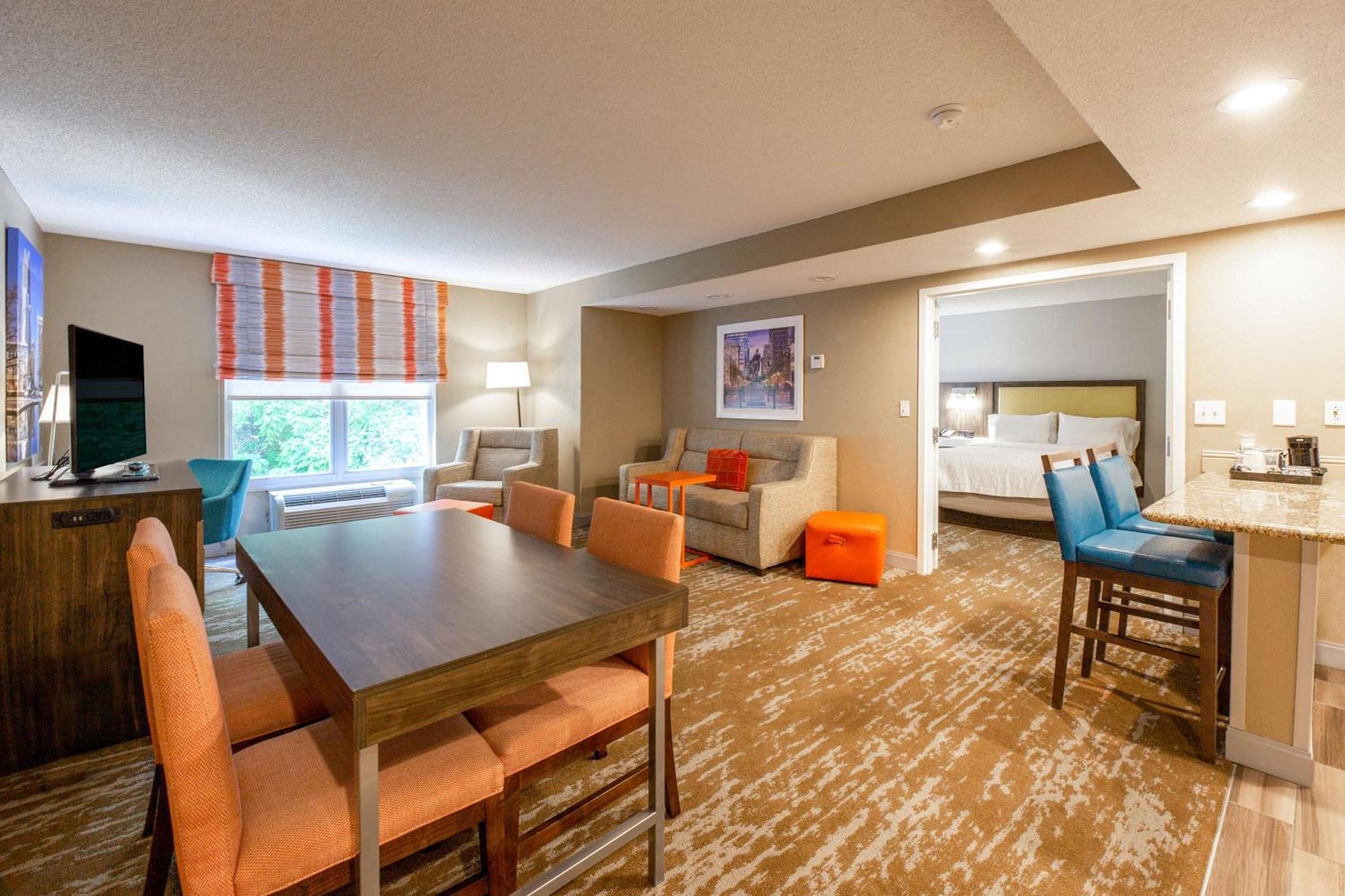Hampton Inn & Suites Raleigh Cary Lenovo Center Εξωτερικό φωτογραφία