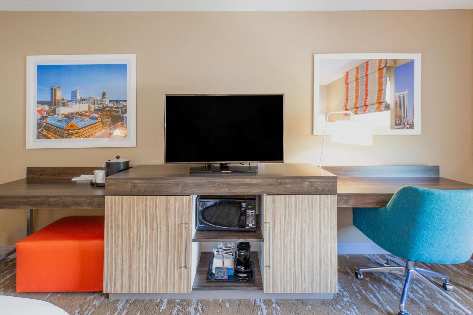 Hampton Inn & Suites Raleigh Cary Lenovo Center Εξωτερικό φωτογραφία
