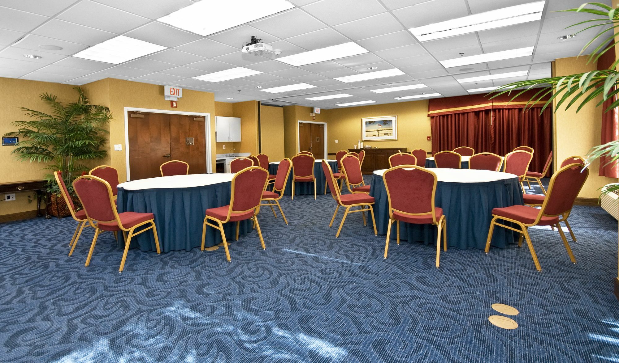 Hampton Inn & Suites Raleigh Cary Lenovo Center Επιχειρήσεις φωτογραφία